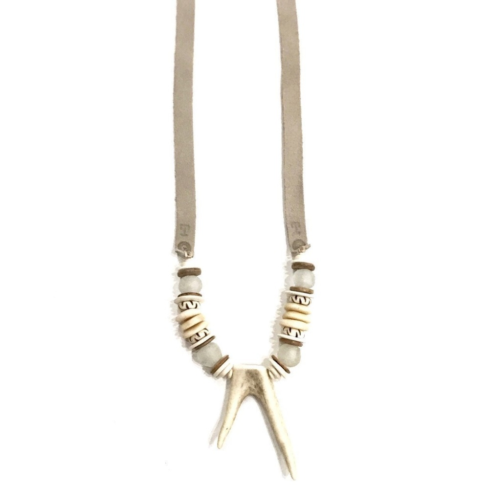 Twine & Twig Antler Slim Tip Necklace in Ivory